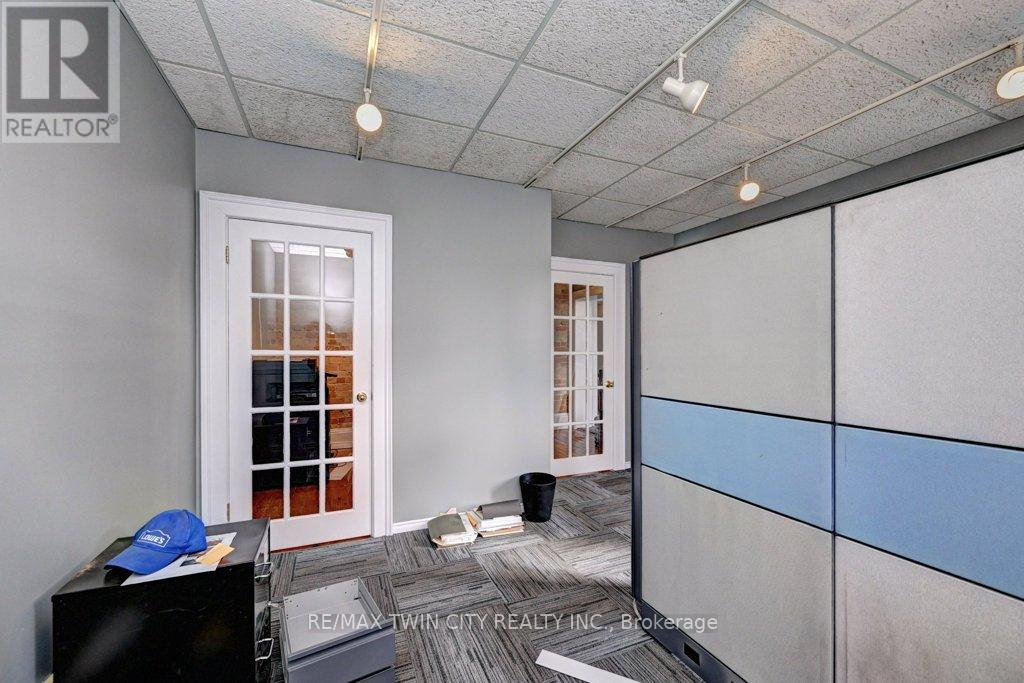 171 Victoria Street N, Kitchener, Ontario  N2H 5C5 - Photo 24 - X11979486