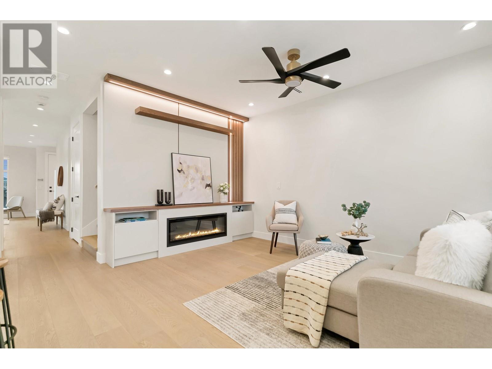 6926 Carnegie Street, Burnaby, British Columbia  V5B 1Y5 - Photo 14 - R2967216