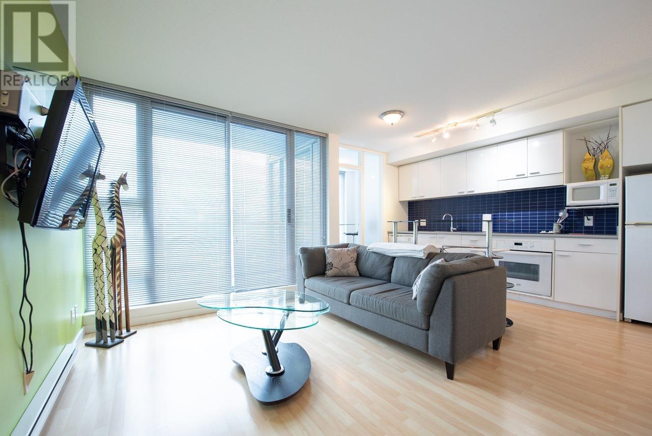 Listing Picture 2 of 19 : 1801 668 CITADEL PARADE, Vancouver / 溫哥華 - 魯藝地產 Yvonne Lu Group - MLS Medallion Club Member