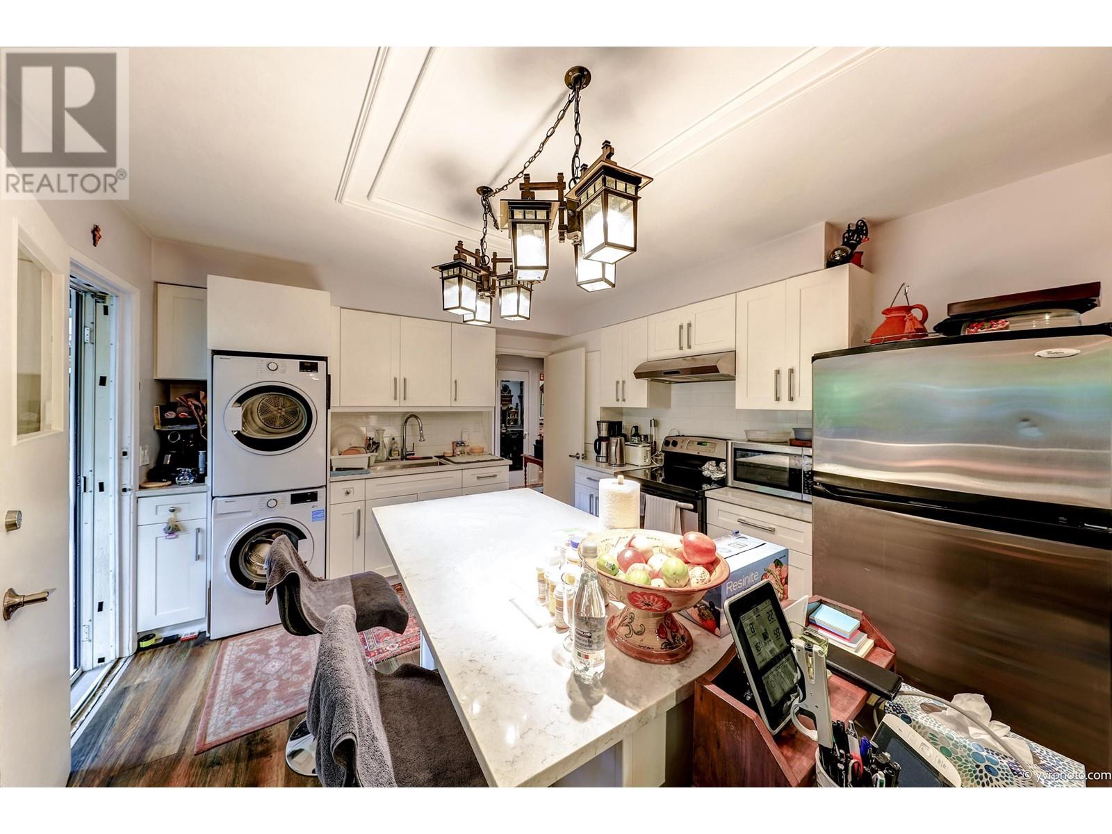 6614 Strawson Street, Burnaby, British Columbia  V5E 1W6 - Photo 8 - R2920007