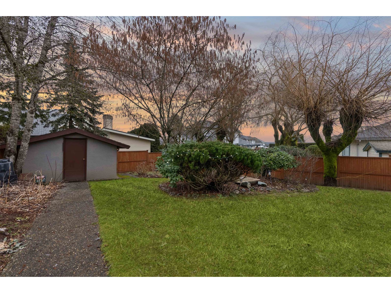 16485 84a Avenue, Surrey, British Columbia  V4N 3G8 - Photo 31 - R2968282