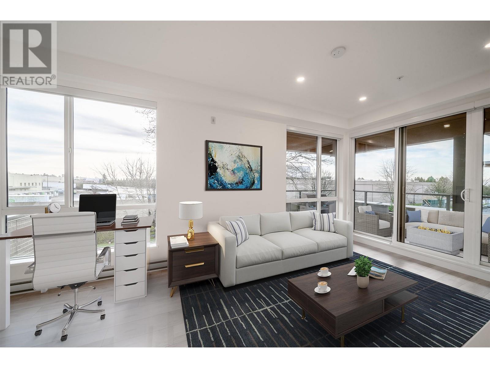 Listing Picture 5 of 6 : 411 7169 14TH AVENUE, Burnaby / 本拿比 - 魯藝地產 Yvonne Lu Group - MLS Medallion Club Member