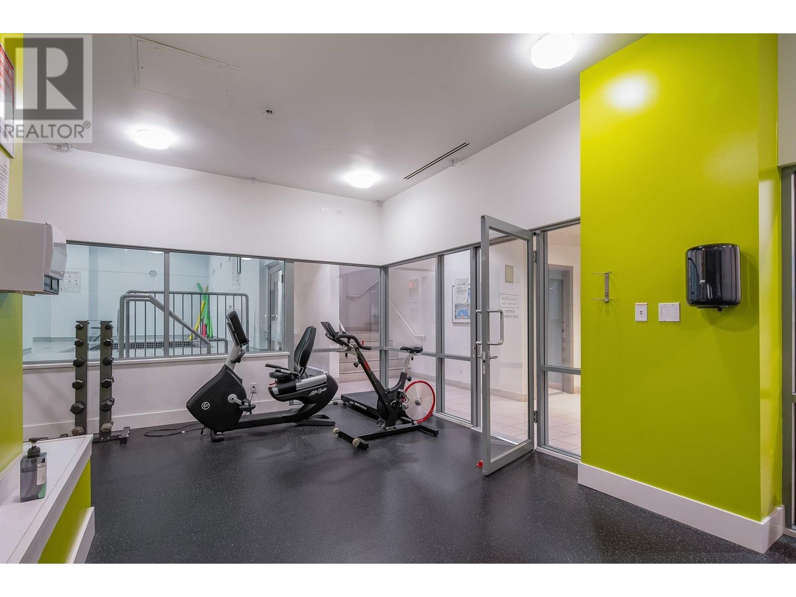 Listing Picture 18 of 24 : 2101 1201 MARINASIDE CRESCENT, Vancouver / 溫哥華 - 魯藝地產 Yvonne Lu Group - MLS Medallion Club Member