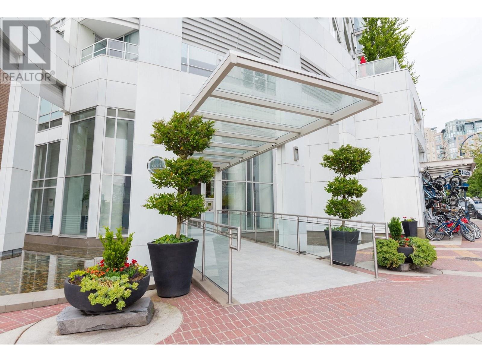 Listing Picture 23 of 24 : 2101 1201 MARINASIDE CRESCENT, Vancouver / 溫哥華 - 魯藝地產 Yvonne Lu Group - MLS Medallion Club Member