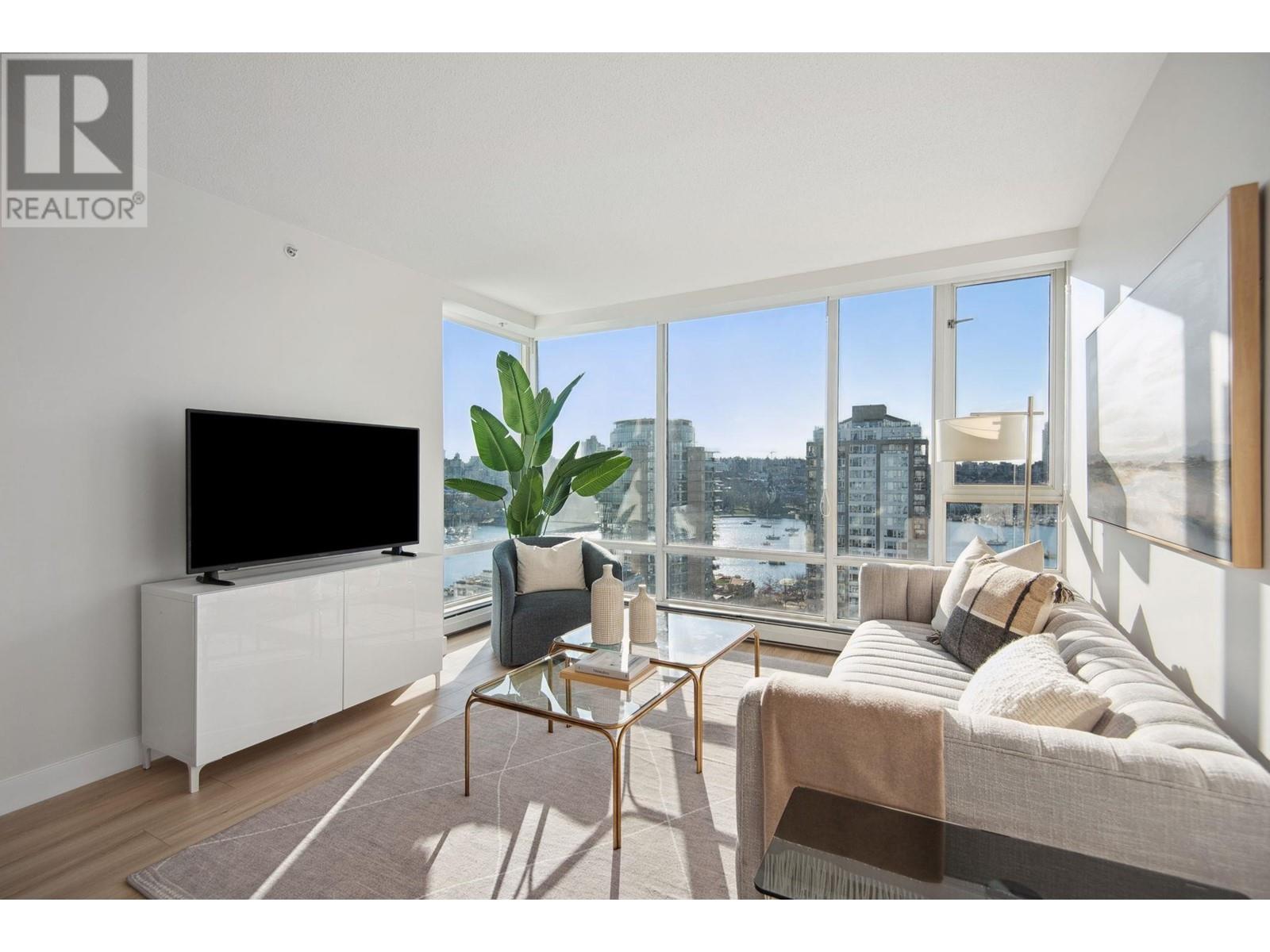 Listing Picture 3 of 24 : 2101 1201 MARINASIDE CRESCENT, Vancouver / 溫哥華 - 魯藝地產 Yvonne Lu Group - MLS Medallion Club Member