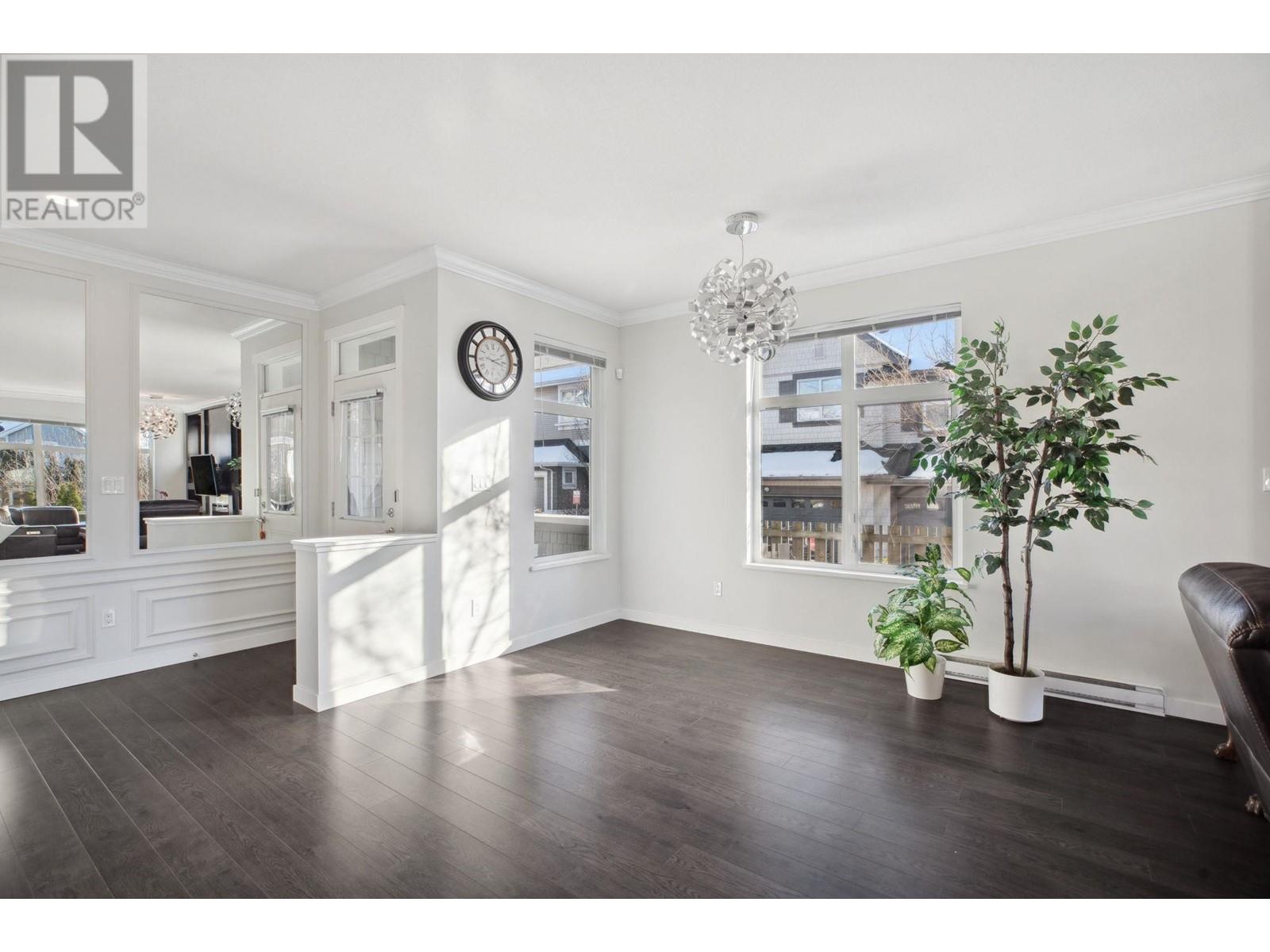 16 3400 Devonshire Avenue, Coquitlam, British Columbia  V3E 0L1 - Photo 3 - R2968634