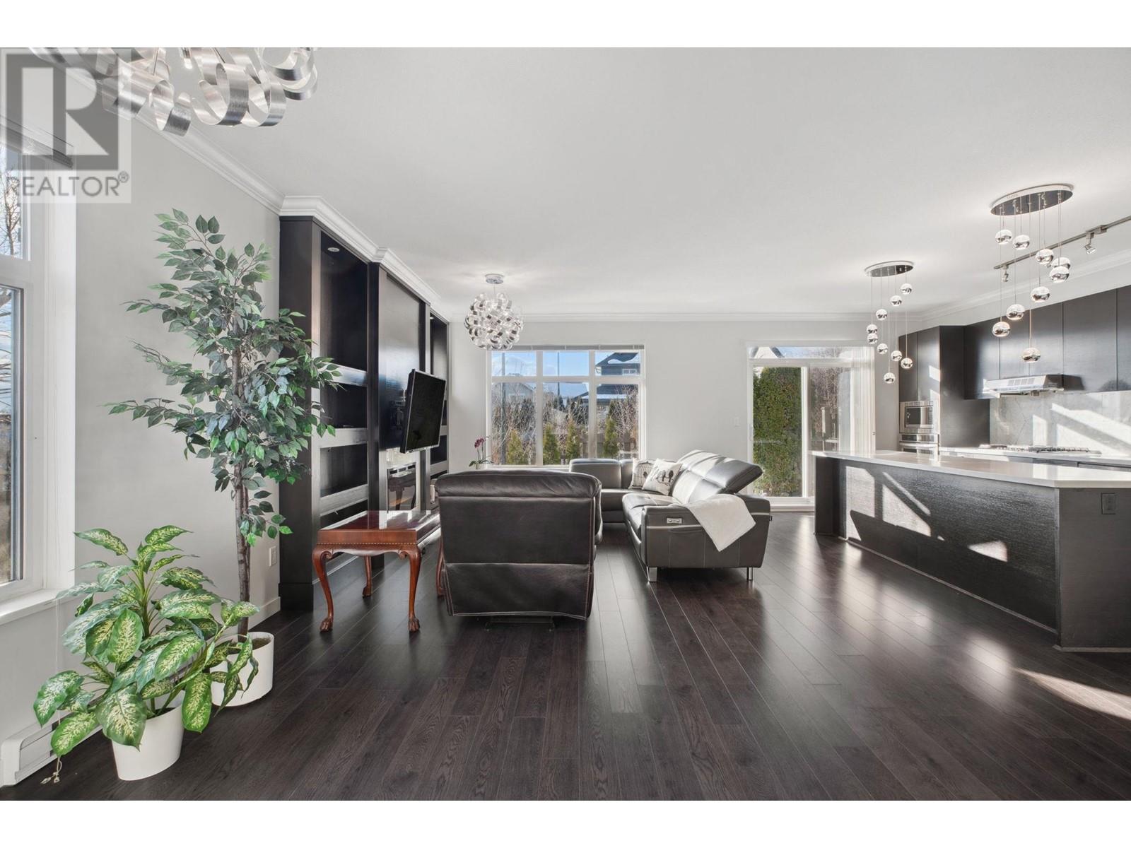 16 3400 Devonshire Avenue, Coquitlam, British Columbia  V3E 0L1 - Photo 5 - R2968634