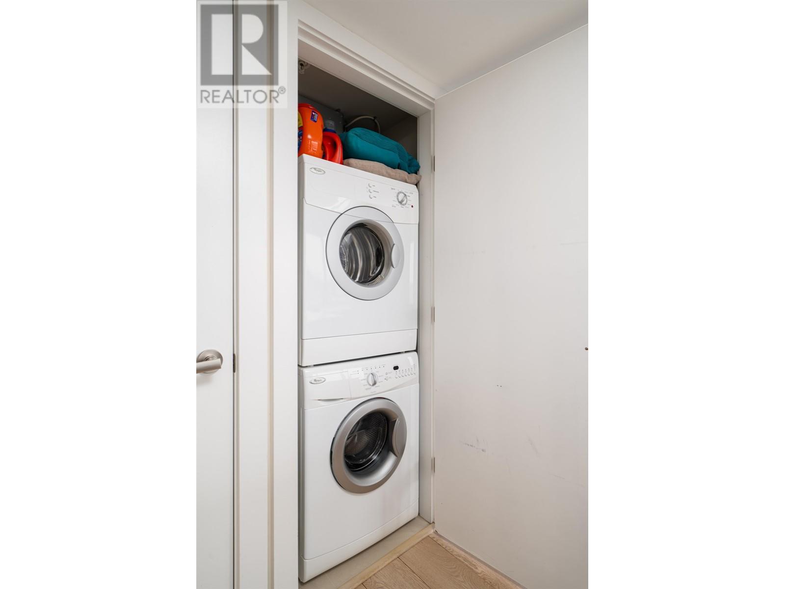 Listing Picture 16 of 30 : 513 1618 QUEBEC STREET, Vancouver / 溫哥華 - 魯藝地產 Yvonne Lu Group - MLS Medallion Club Member