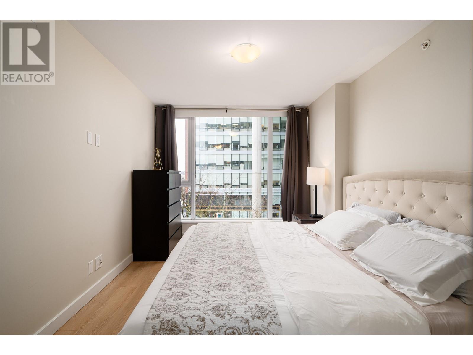 Listing Picture 18 of 30 : 513 1618 QUEBEC STREET, Vancouver / 溫哥華 - 魯藝地產 Yvonne Lu Group - MLS Medallion Club Member