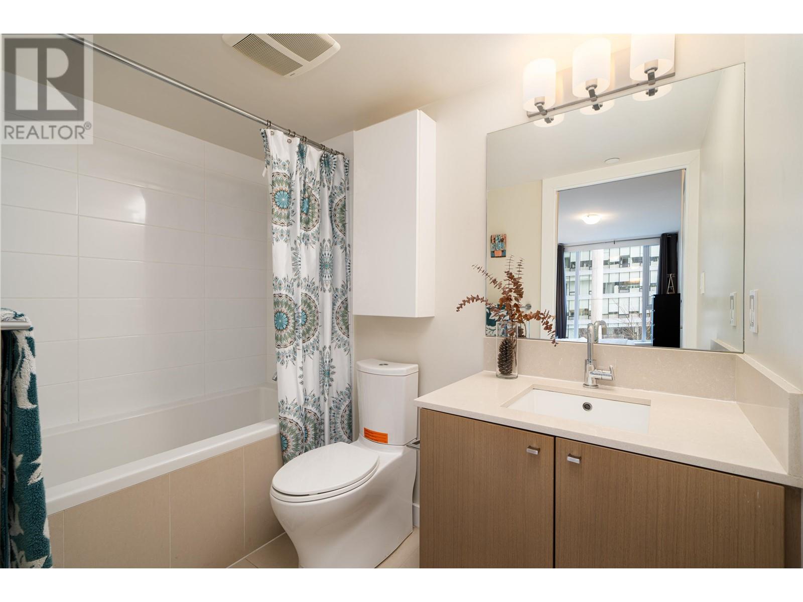 Listing Picture 19 of 30 : 513 1618 QUEBEC STREET, Vancouver / 溫哥華 - 魯藝地產 Yvonne Lu Group - MLS Medallion Club Member