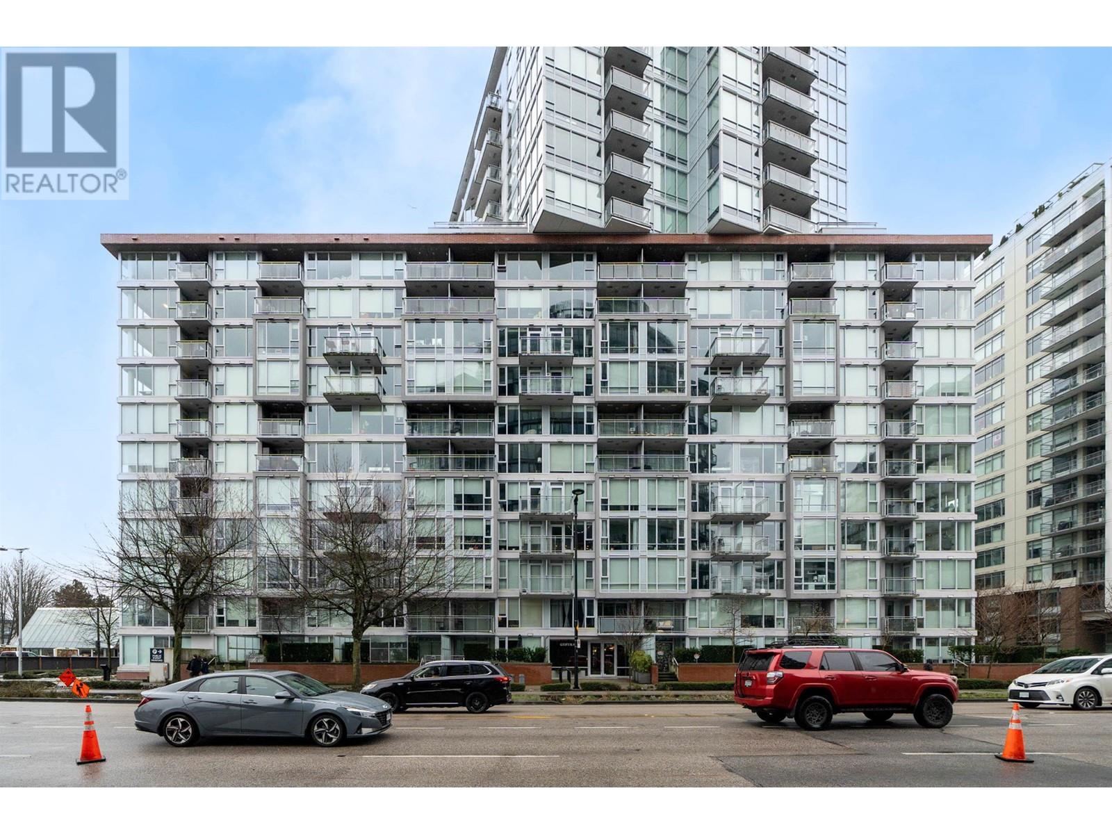 Listing Picture 2 of 30 : 513 1618 QUEBEC STREET, Vancouver / 溫哥華 - 魯藝地產 Yvonne Lu Group - MLS Medallion Club Member