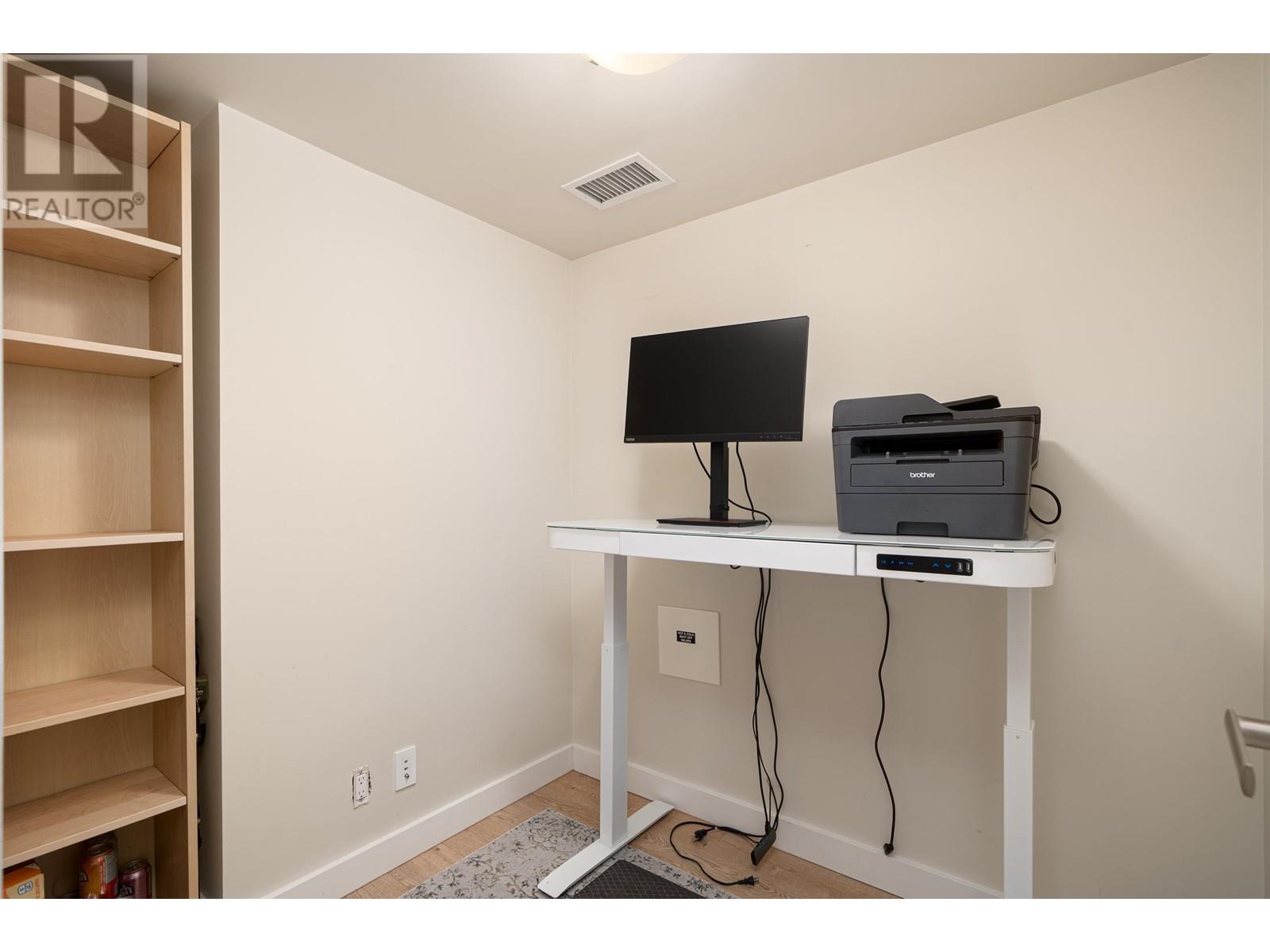 Listing Picture 22 of 30 : 513 1618 QUEBEC STREET, Vancouver / 溫哥華 - 魯藝地產 Yvonne Lu Group - MLS Medallion Club Member