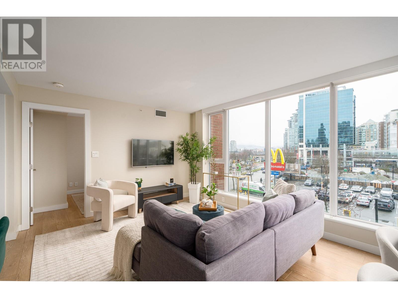 Listing Picture 9 of 30 : 513 1618 QUEBEC STREET, Vancouver / 溫哥華 - 魯藝地產 Yvonne Lu Group - MLS Medallion Club Member