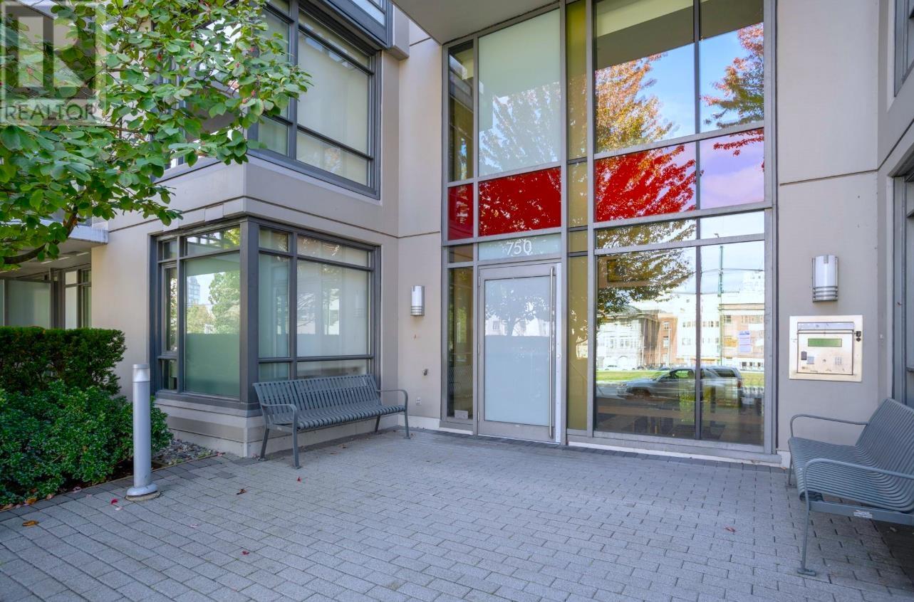 213 750 W 12th Avenue, Vancouver, British Columbia  V5Z 0A3 - Photo 3 - R2967245