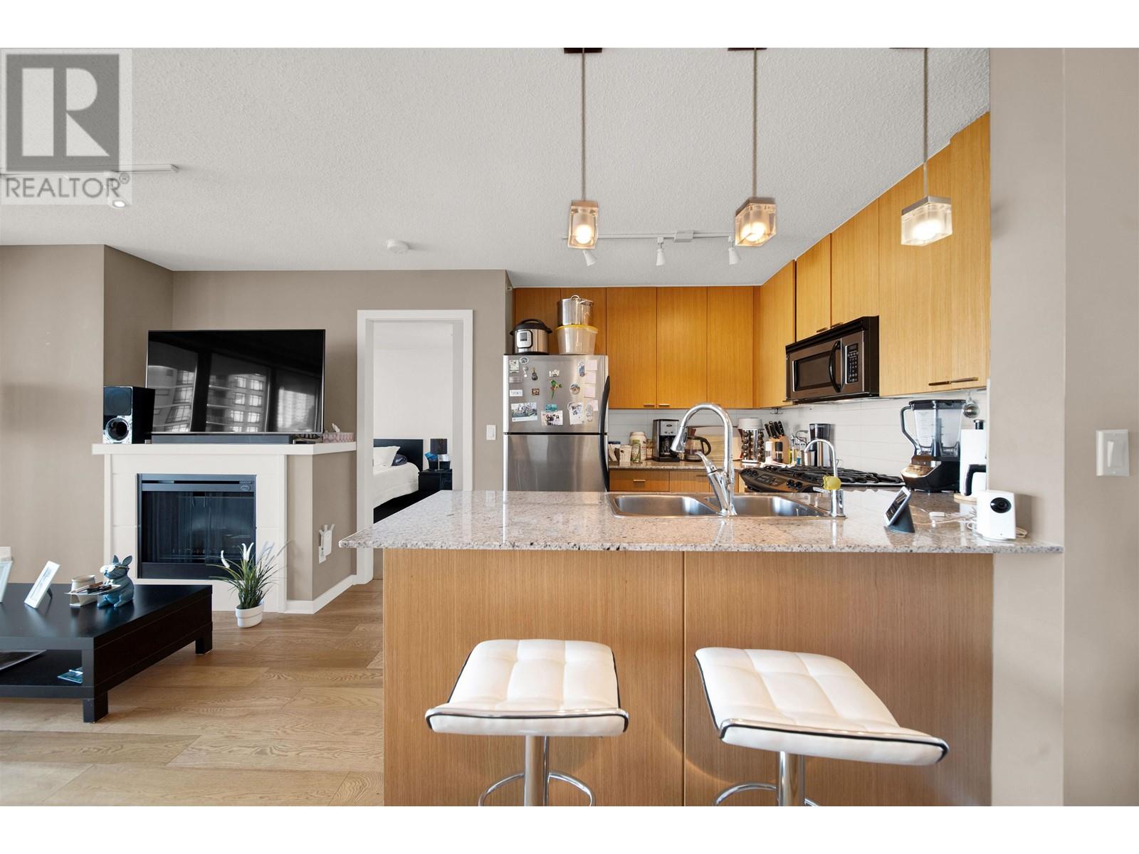 908 39 Sixth Street, New Westminster, British Columbia  V3L 0B3 - Photo 8 - R2968164