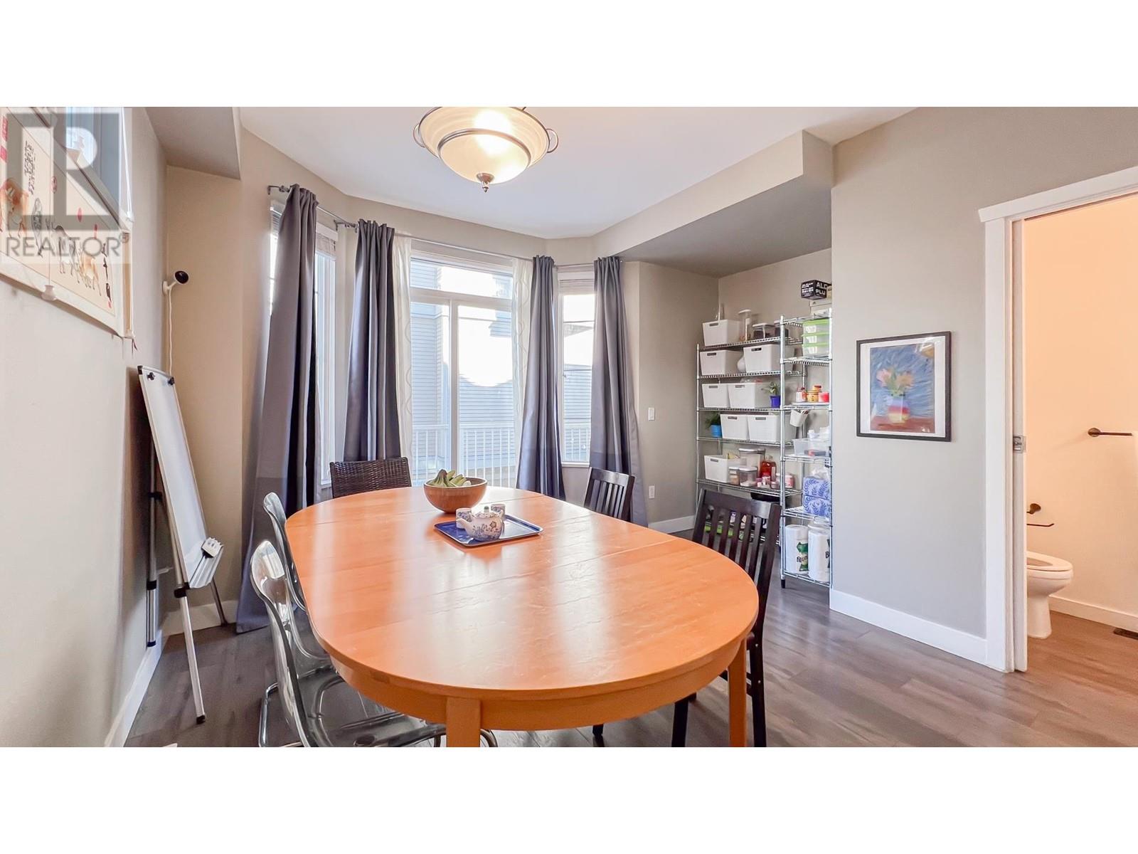 Listing Picture 9 of 27 : 20 9079 JONES ROAD, Richmond / 烈治文 - 魯藝地產 Yvonne Lu Group - MLS Medallion Club Member