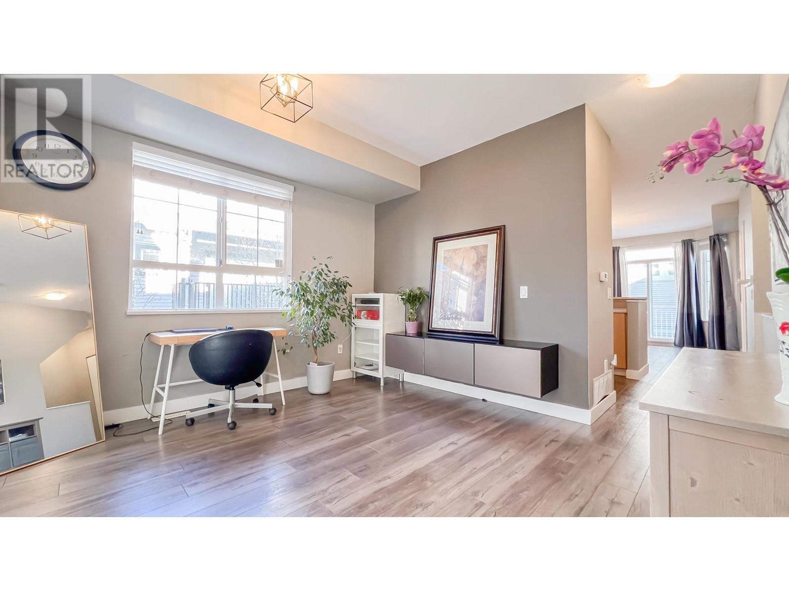 Listing Picture 5 of 27 : 20 9079 JONES ROAD, Richmond / 烈治文 - 魯藝地產 Yvonne Lu Group - MLS Medallion Club Member