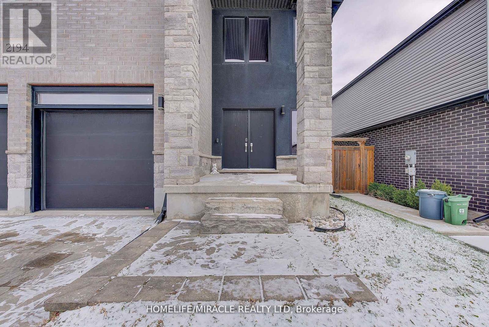 Property at 2194 WESTPOINT HEIGHTS image 4