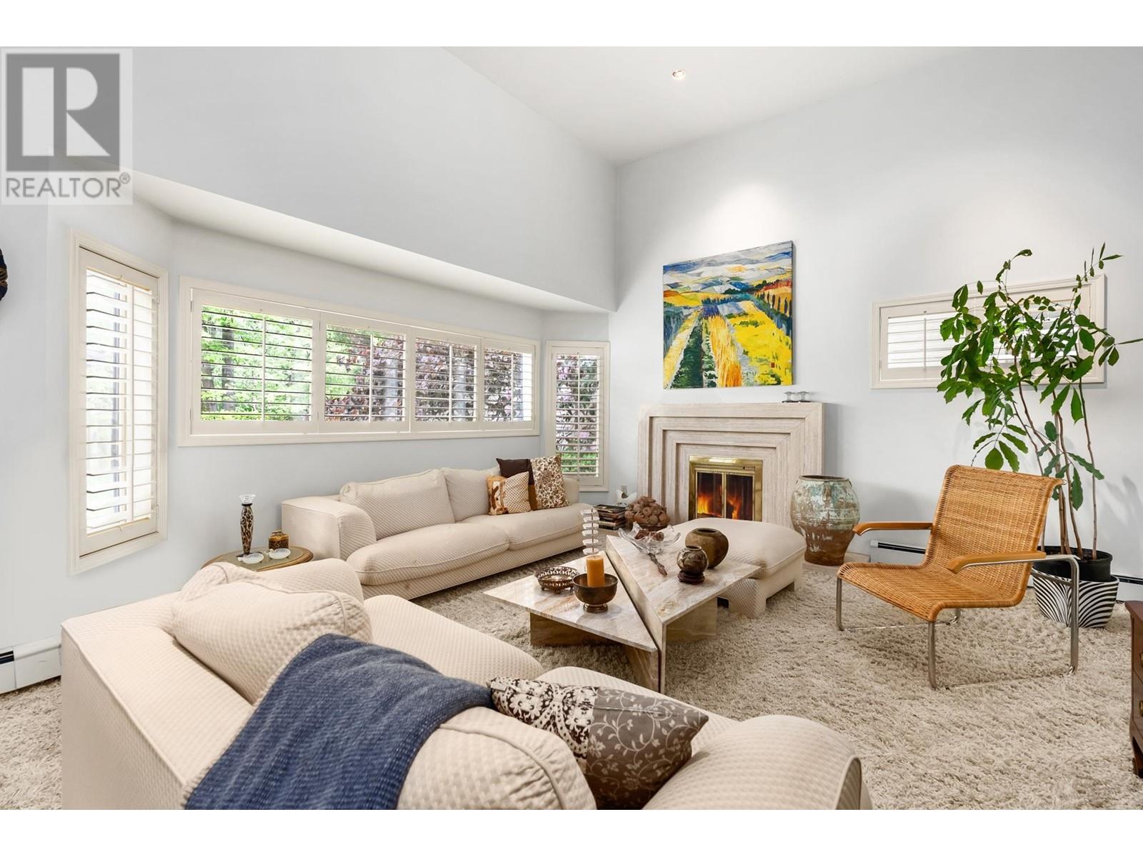 Listing Picture 4 of 33 : 4220 NAUTILUS CLOSE, Vancouver / 溫哥華 - 魯藝地產 Yvonne Lu Group - MLS Medallion Club Member