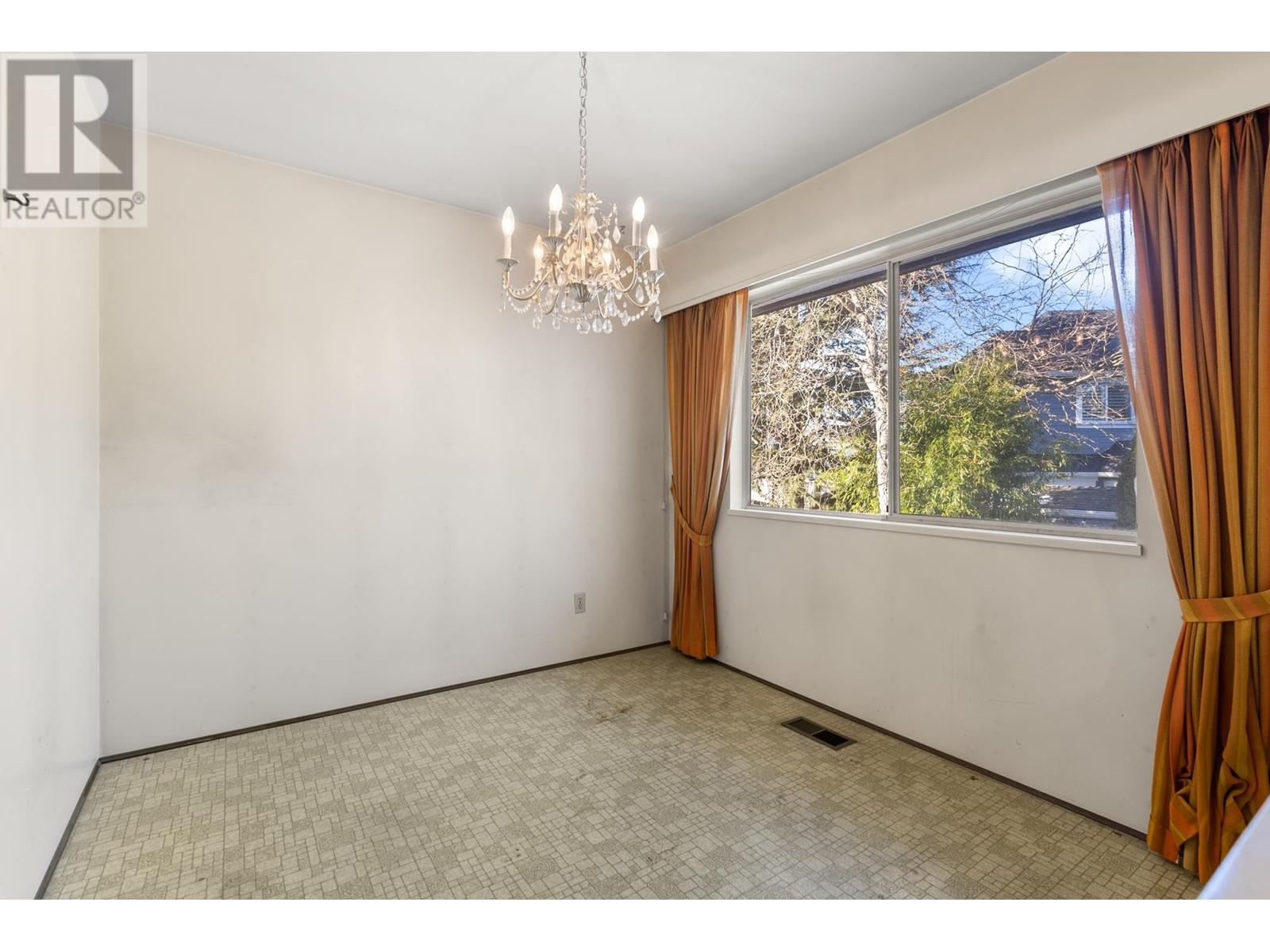 Listing Picture 21 of 40 : 5951 KITTIWAKE DRIVE, Richmond / 烈治文 - 魯藝地產 Yvonne Lu Group - MLS Medallion Club Member