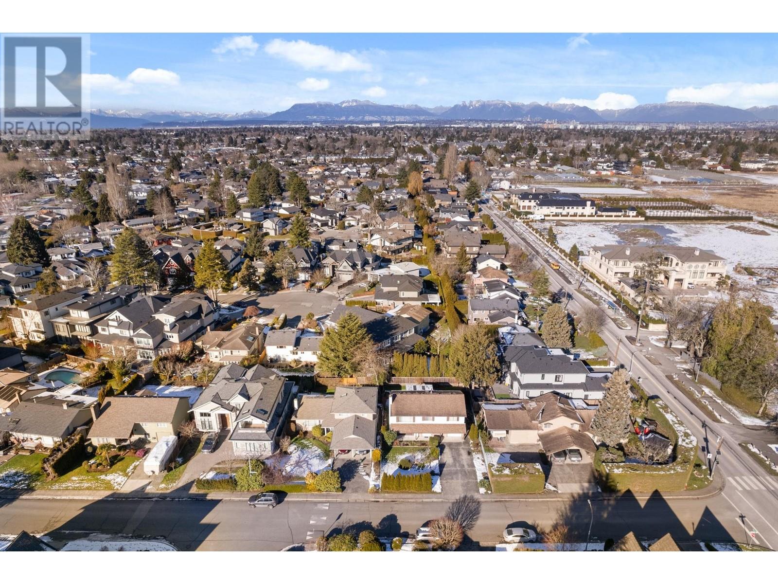 Listing Picture 8 of 40 : 5951 KITTIWAKE DRIVE, Richmond / 烈治文 - 魯藝地產 Yvonne Lu Group - MLS Medallion Club Member