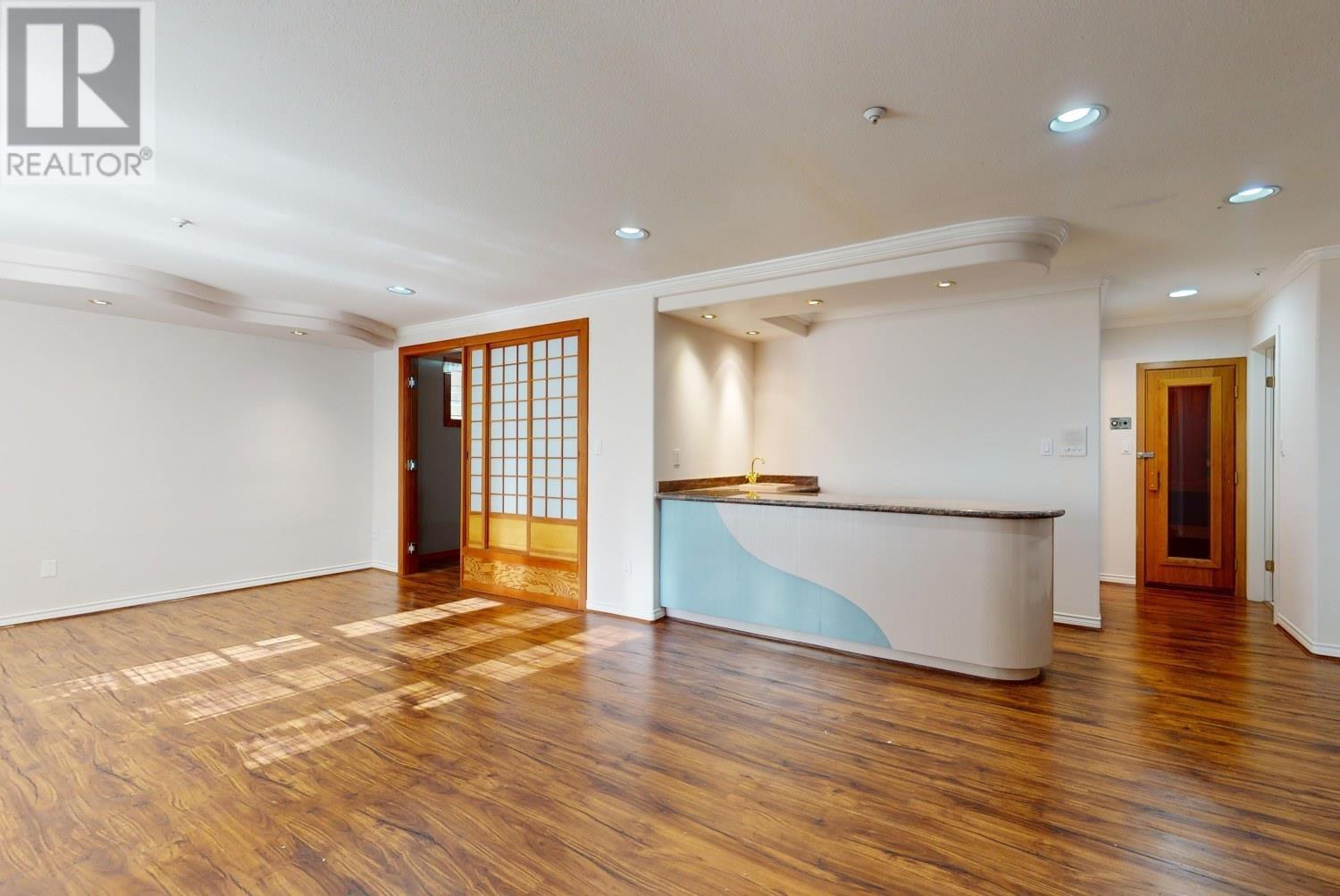 Listing Picture 29 of 38 : 2556 W 20TH AVENUE, Vancouver / 溫哥華 - 魯藝地產 Yvonne Lu Group - MLS Medallion Club Member