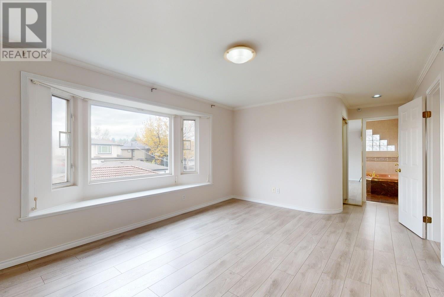 Listing Picture 21 of 38 : 2556 W 20TH AVENUE, Vancouver / 溫哥華 - 魯藝地產 Yvonne Lu Group - MLS Medallion Club Member