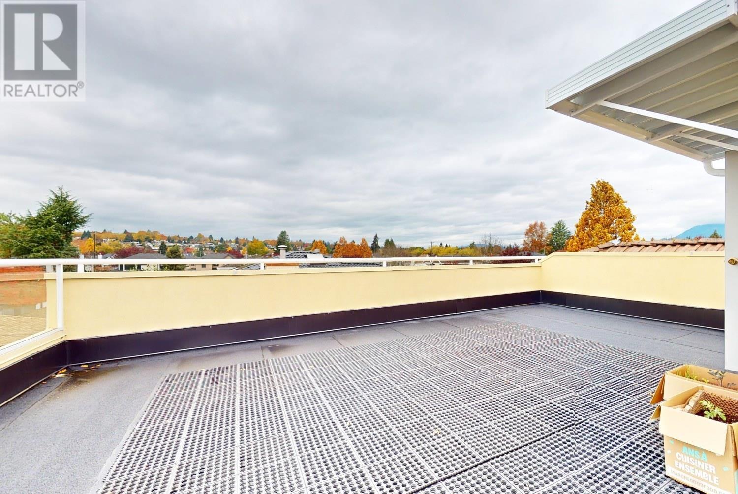 Listing Picture 33 of 38 : 2556 W 20TH AVENUE, Vancouver / 溫哥華 - 魯藝地產 Yvonne Lu Group - MLS Medallion Club Member