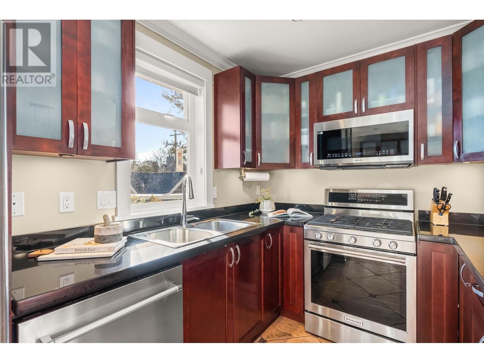 1916 W 11th Avenue, Vancouver, British Columbia  V6J 2C6 - Photo 15 - R2962717