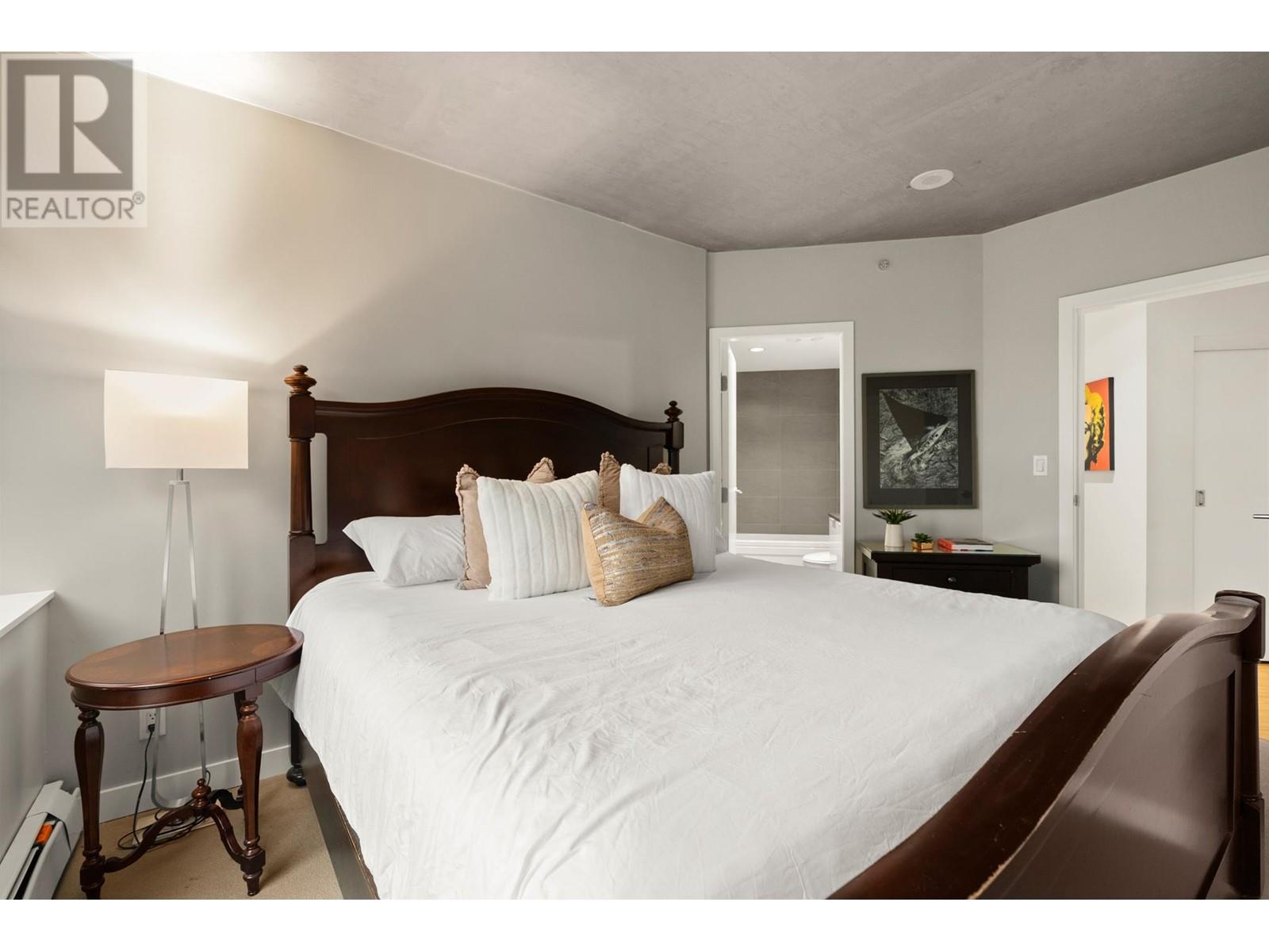 Listing Picture 15 of 38 : 1406 128 W CORDOVA STREET, Vancouver / 溫哥華 - 魯藝地產 Yvonne Lu Group - MLS Medallion Club Member