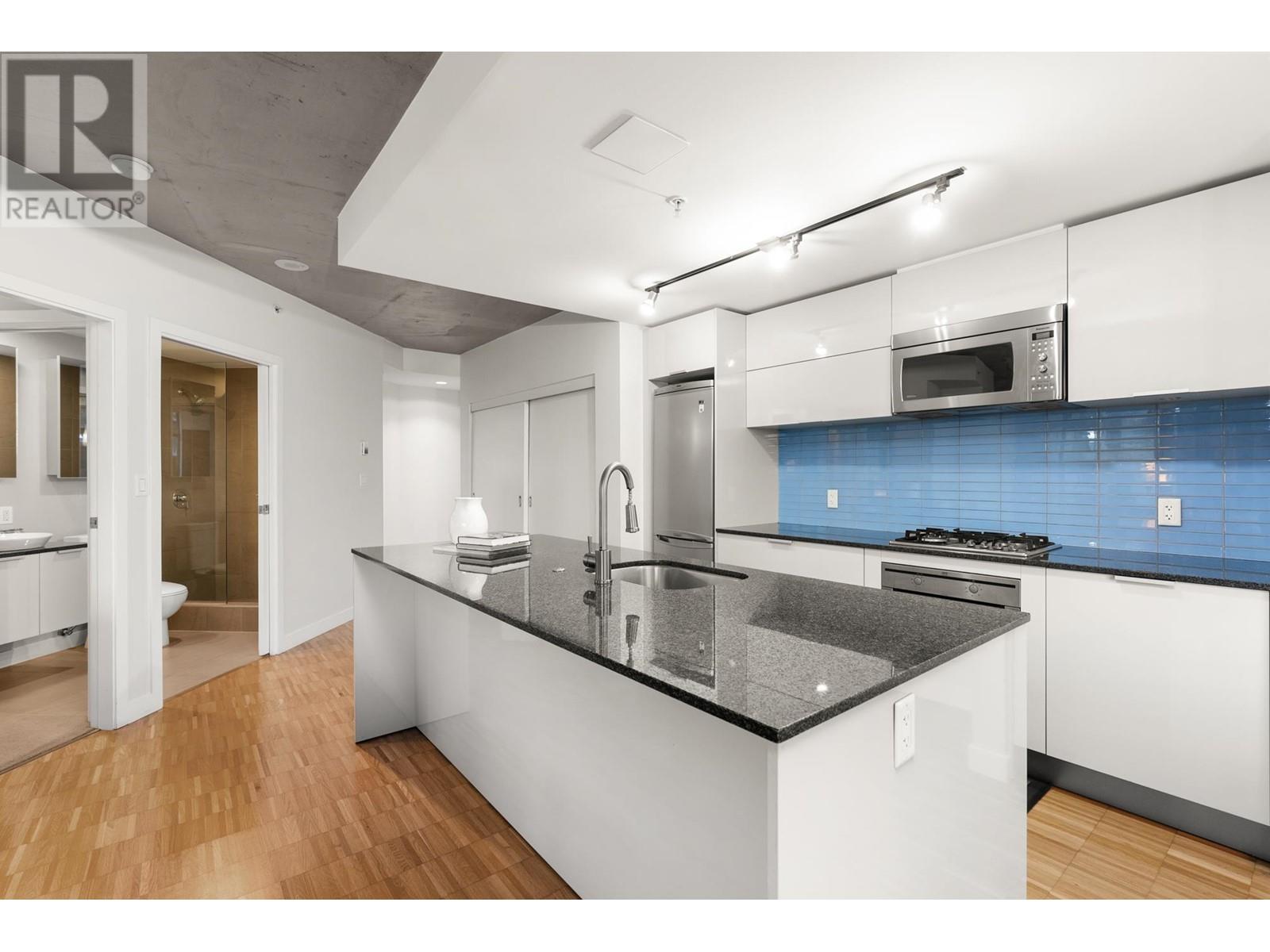 Listing Picture 9 of 38 : 1406 128 W CORDOVA STREET, Vancouver / 溫哥華 - 魯藝地產 Yvonne Lu Group - MLS Medallion Club Member