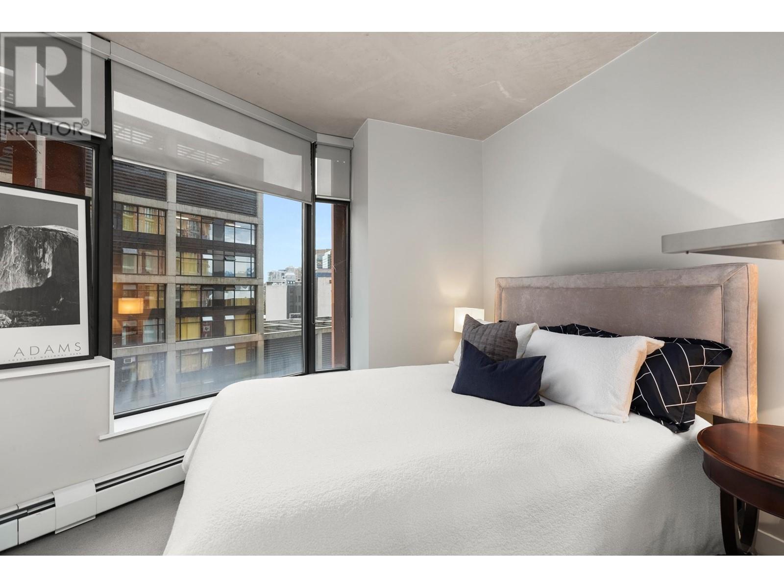 Listing Picture 18 of 38 : 1406 128 W CORDOVA STREET, Vancouver / 溫哥華 - 魯藝地產 Yvonne Lu Group - MLS Medallion Club Member