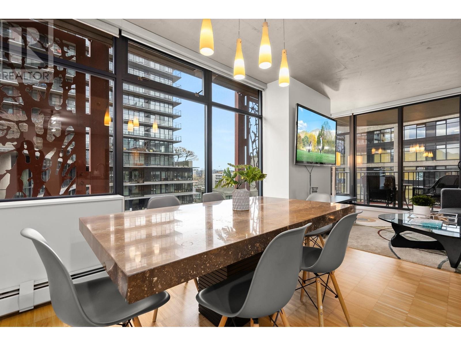 Listing Picture 12 of 38 : 1406 128 W CORDOVA STREET, Vancouver / 溫哥華 - 魯藝地產 Yvonne Lu Group - MLS Medallion Club Member