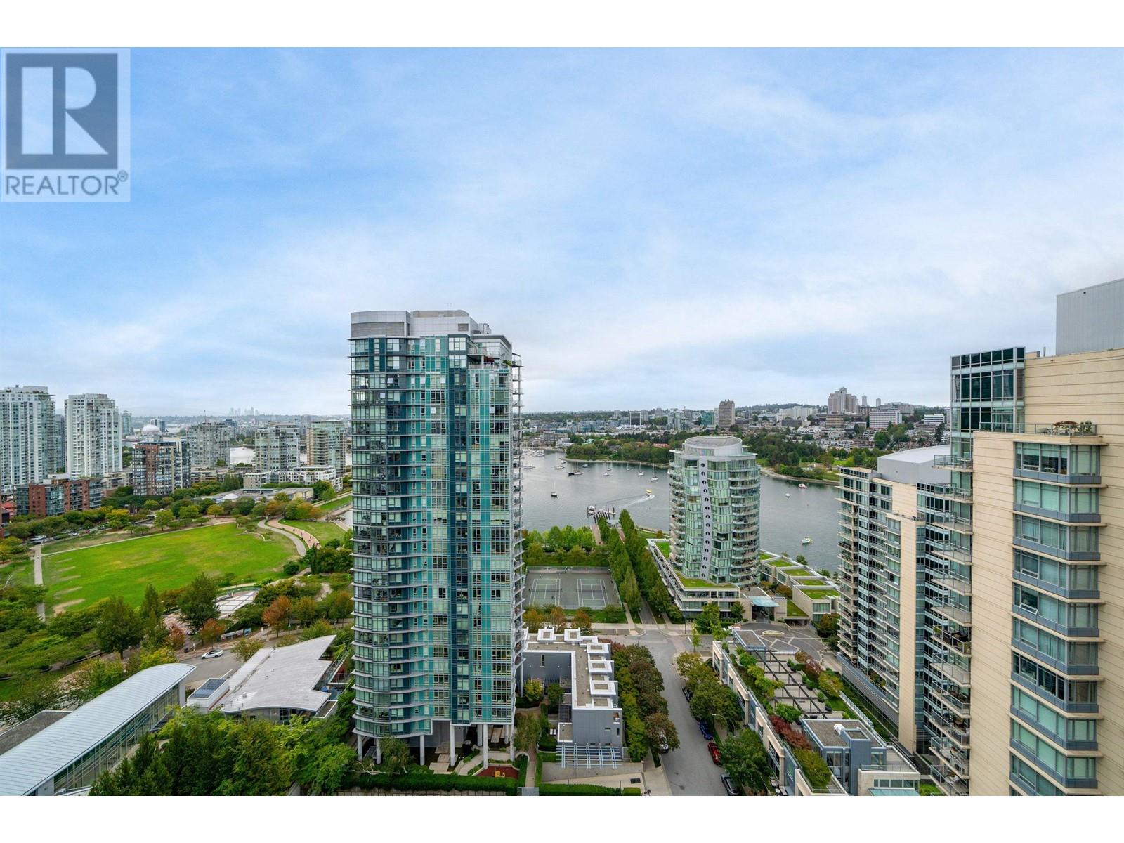 Listing Picture 3 of 24 : 2802 455 BEACH CRESCENT, Vancouver / 溫哥華 - 魯藝地產 Yvonne Lu Group - MLS Medallion Club Member