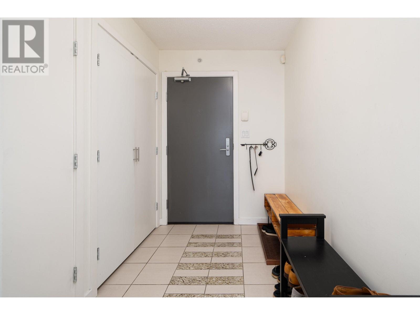 Listing Picture 6 of 24 : 2802 455 BEACH CRESCENT, Vancouver / 溫哥華 - 魯藝地產 Yvonne Lu Group - MLS Medallion Club Member