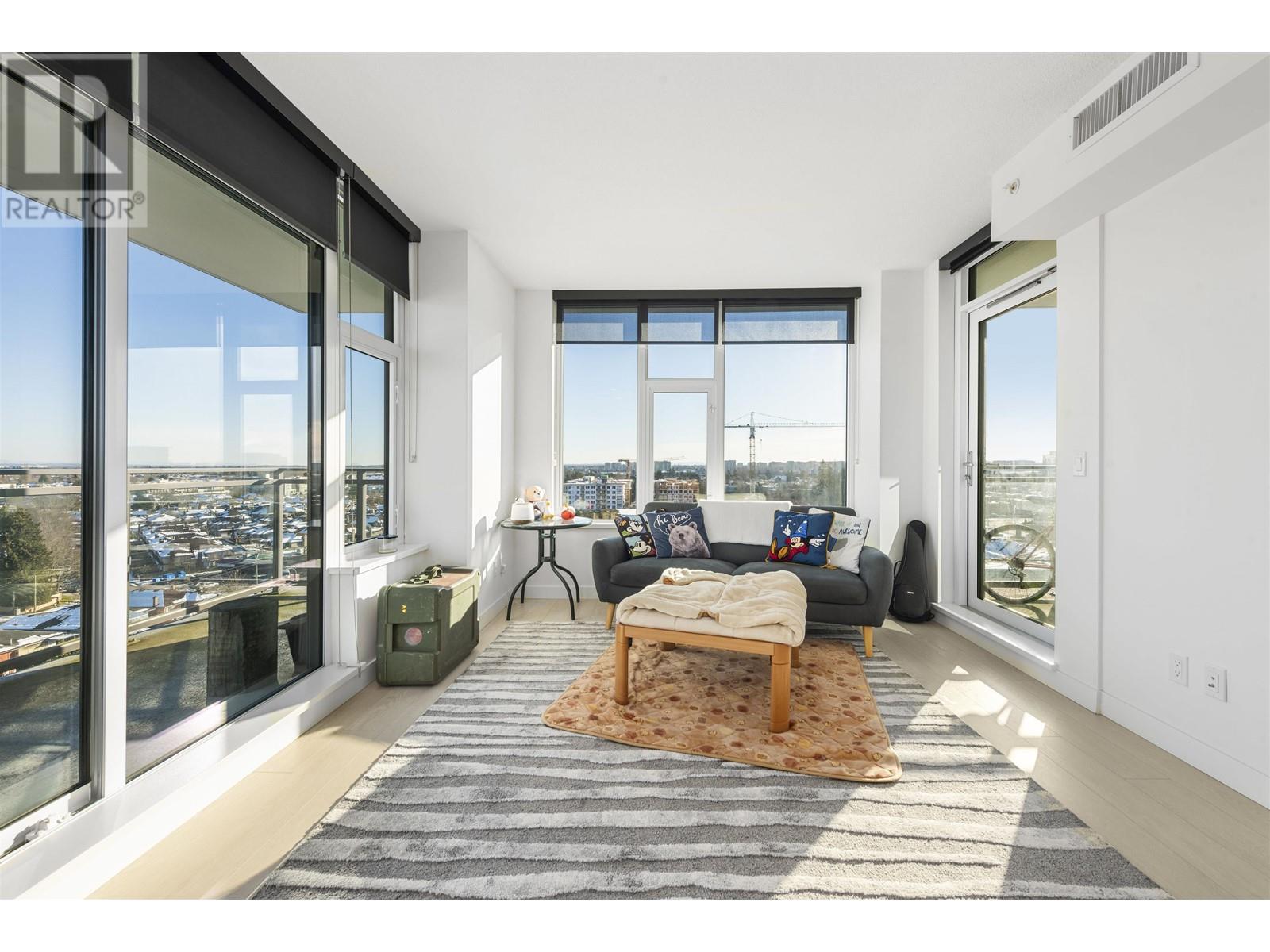 Listing Picture 2 of 40 : 1603 3300 KETCHESON ROAD, Richmond / 烈治文 - 魯藝地產 Yvonne Lu Group - MLS Medallion Club Member