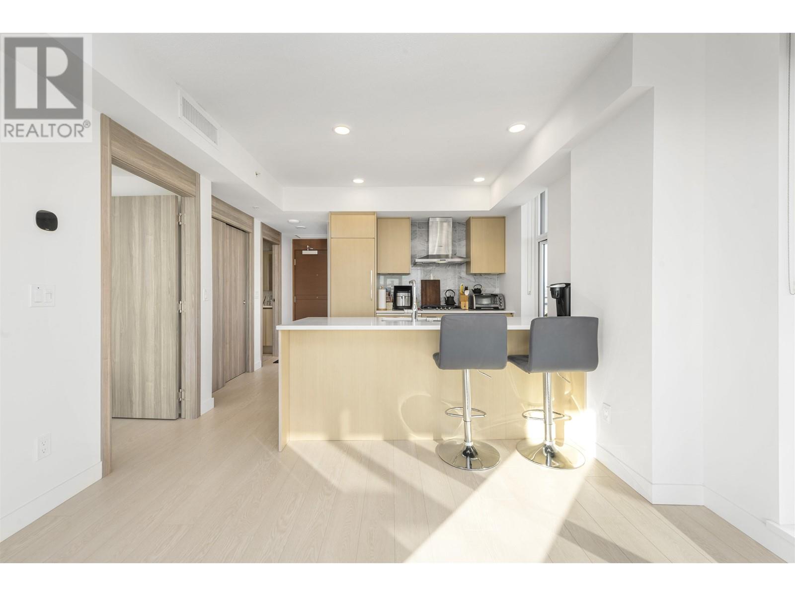 Listing Picture 4 of 40 : 1603 3300 KETCHESON ROAD, Richmond / 烈治文 - 魯藝地產 Yvonne Lu Group - MLS Medallion Club Member