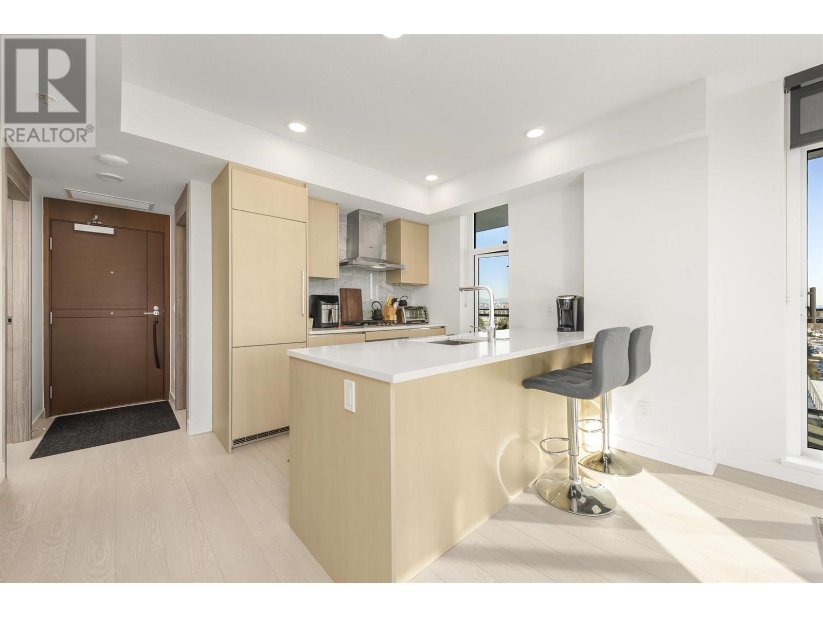 Listing Picture 3 of 40 : 1603 3300 KETCHESON ROAD, Richmond / 烈治文 - 魯藝地產 Yvonne Lu Group - MLS Medallion Club Member