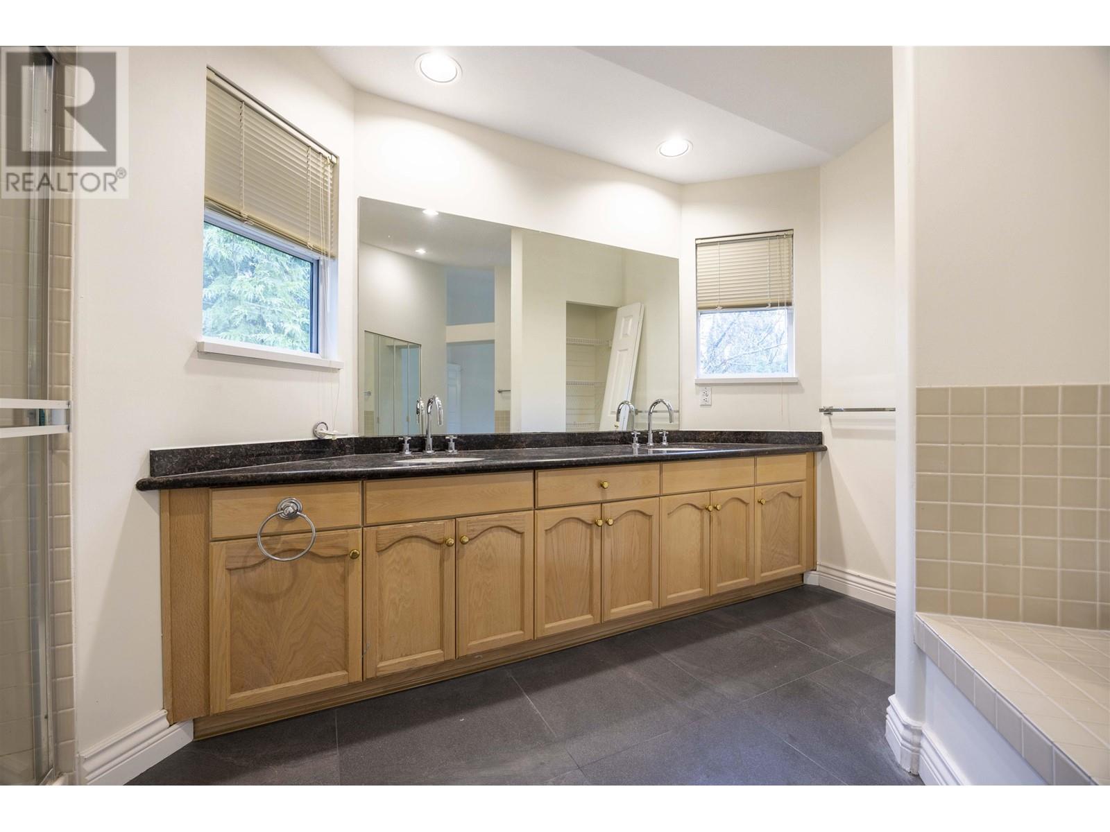 1569 Manzanita Court, Coquitlam, British Columbia  V3E 2Y2 - Photo 17 - R2951949