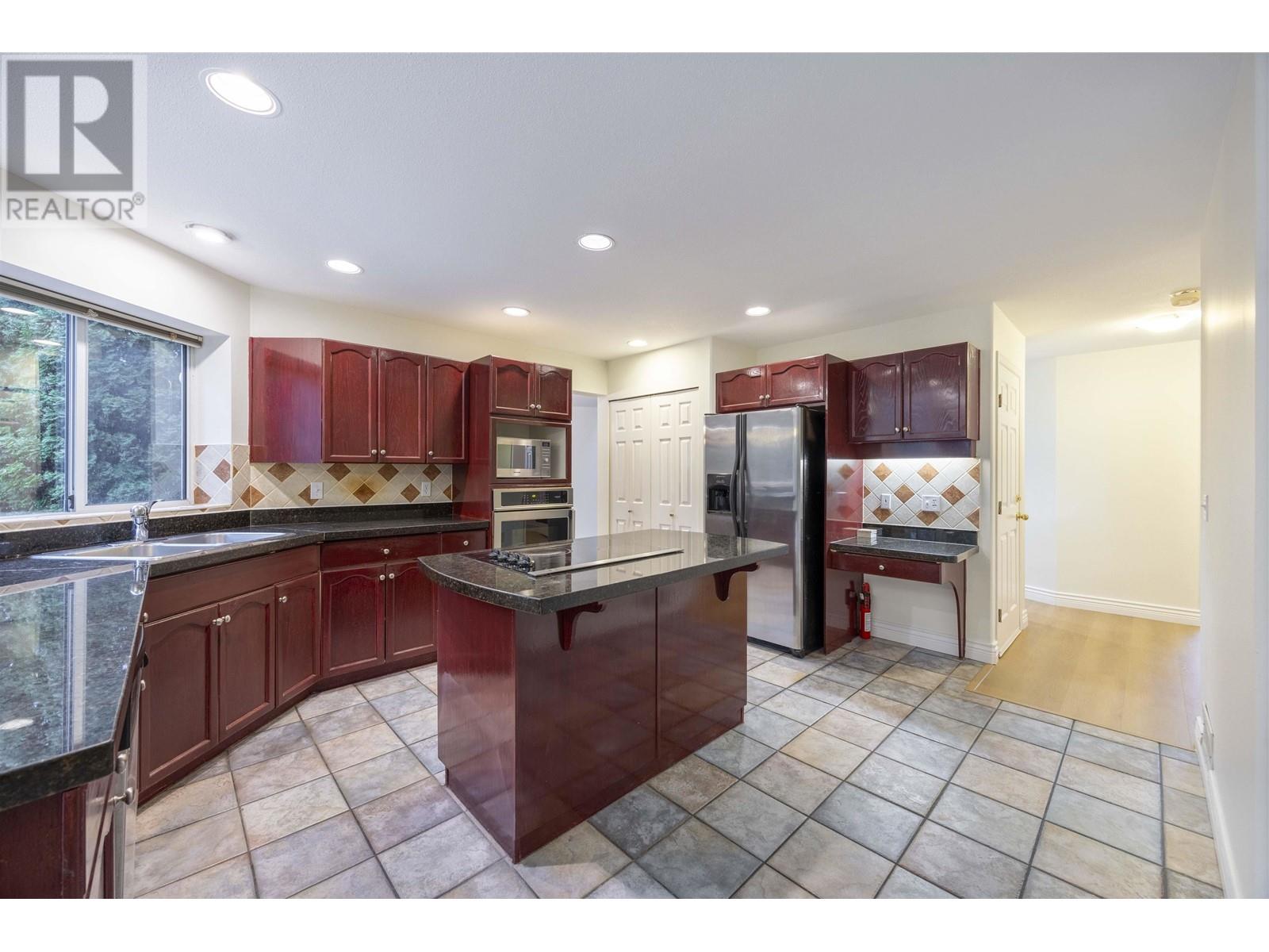 1569 Manzanita Court, Coquitlam, British Columbia  V3E 2Y2 - Photo 6 - R2951949