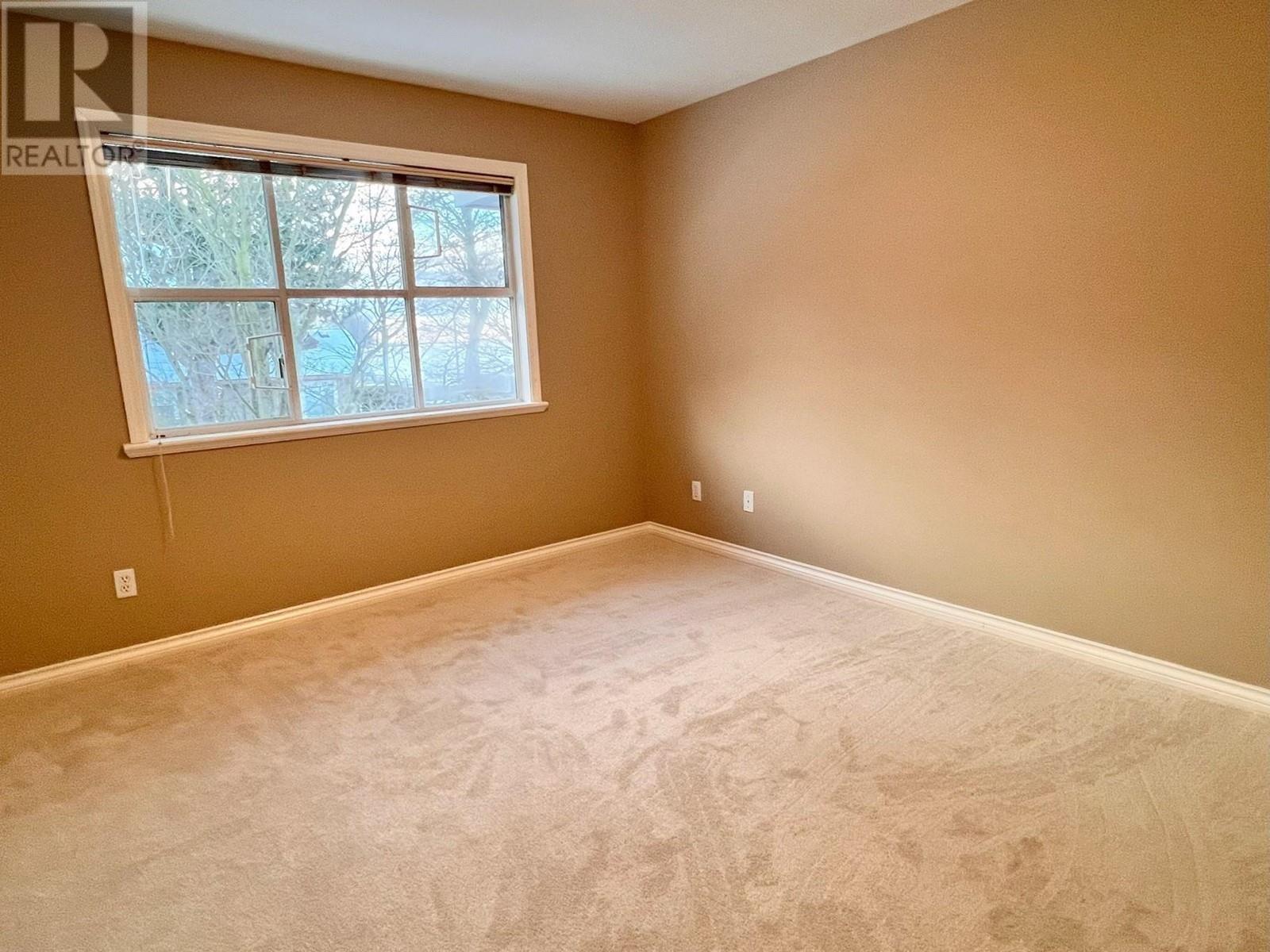 Listing Picture 19 of 23 : 3500 RIVER ROAD, Richmond / 烈治文 - 魯藝地產 Yvonne Lu Group - MLS Medallion Club Member