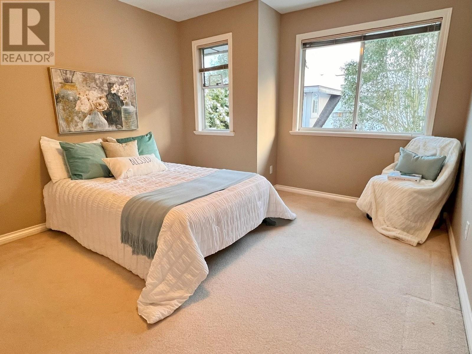 Listing Picture 16 of 23 : 3500 RIVER ROAD, Richmond / 烈治文 - 魯藝地產 Yvonne Lu Group - MLS Medallion Club Member