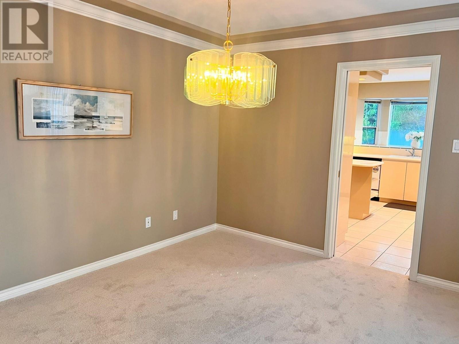 Listing Picture 5 of 23 : 3500 RIVER ROAD, Richmond / 烈治文 - 魯藝地產 Yvonne Lu Group - MLS Medallion Club Member