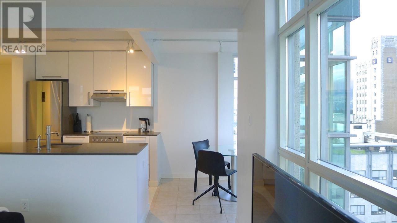 Listing Picture 4 of 22 : 1507 438 SEYMOUR STREET, Vancouver / 溫哥華 - 魯藝地產 Yvonne Lu Group - MLS Medallion Club Member