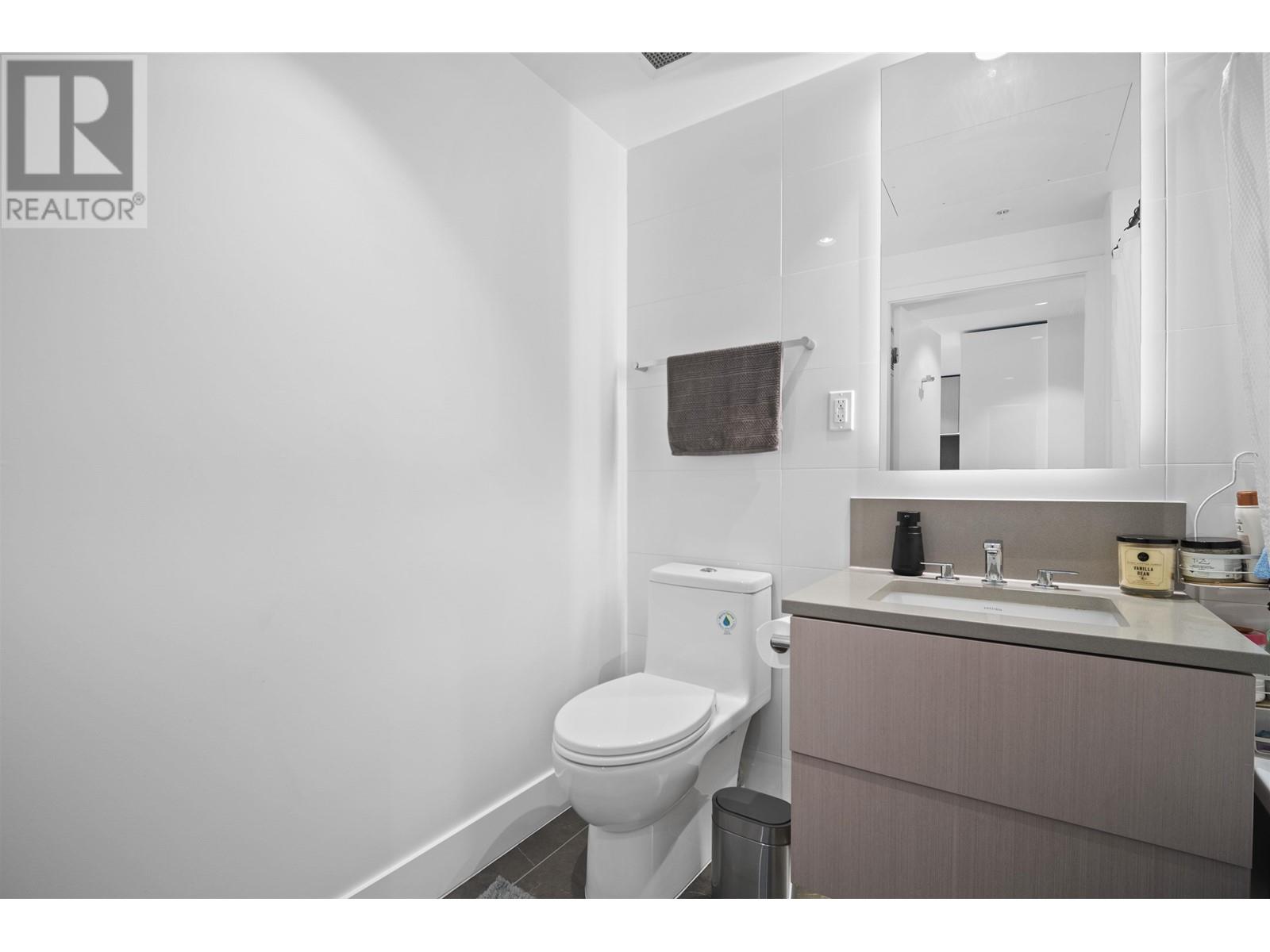 505 1675 Lions Gate Lane, North Vancouver, British Columbia  V7P 3B4 - Photo 11 - R2968661