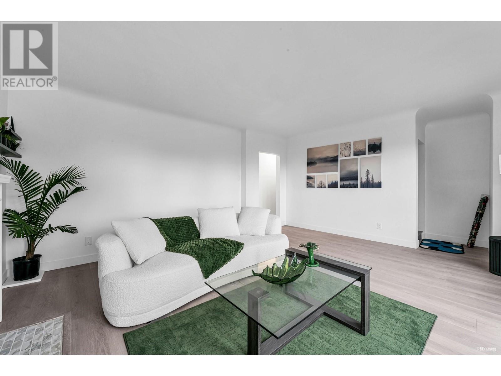 1010 Keith Road, West Vancouver, British Columbia  V7T 1M5 - Photo 6 - R2968690