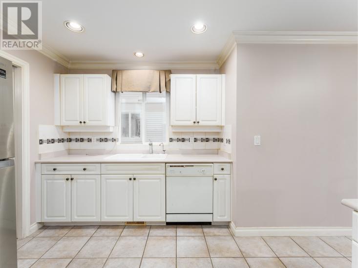 2923 Pinetree Close, Coquitlam, British Columbia  V3E 2Z5 - Photo 10 - R2968703