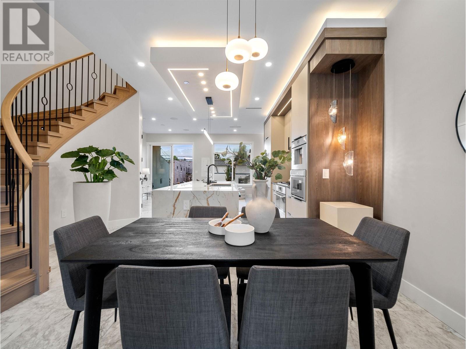 Listing Picture 8 of 40 : 2453 W 10TH AVENUE, Vancouver / 溫哥華 - 魯藝地產 Yvonne Lu Group - MLS Medallion Club Member