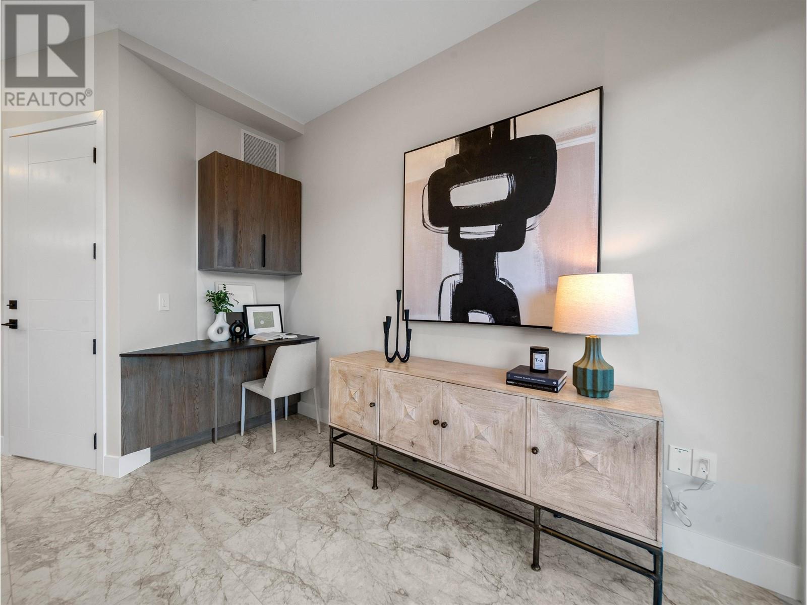 Listing Picture 17 of 40 : 2453 W 10TH AVENUE, Vancouver / 溫哥華 - 魯藝地產 Yvonne Lu Group - MLS Medallion Club Member