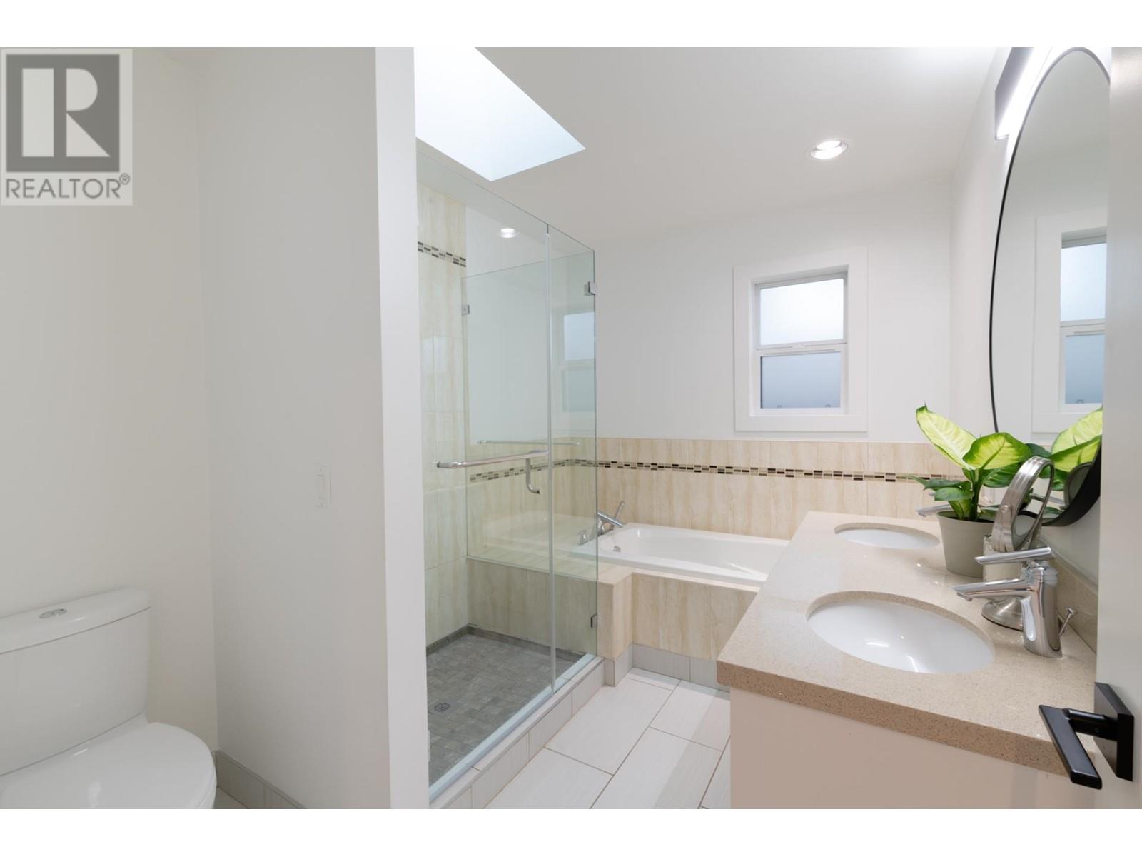 Listing Picture 14 of 30 : 8088 SHAUGHNESSY STREET, Vancouver / 溫哥華 - 魯藝地產 Yvonne Lu Group - MLS Medallion Club Member